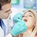 Повреждения зубов: почему нельзя откладывать поход к стоматологу